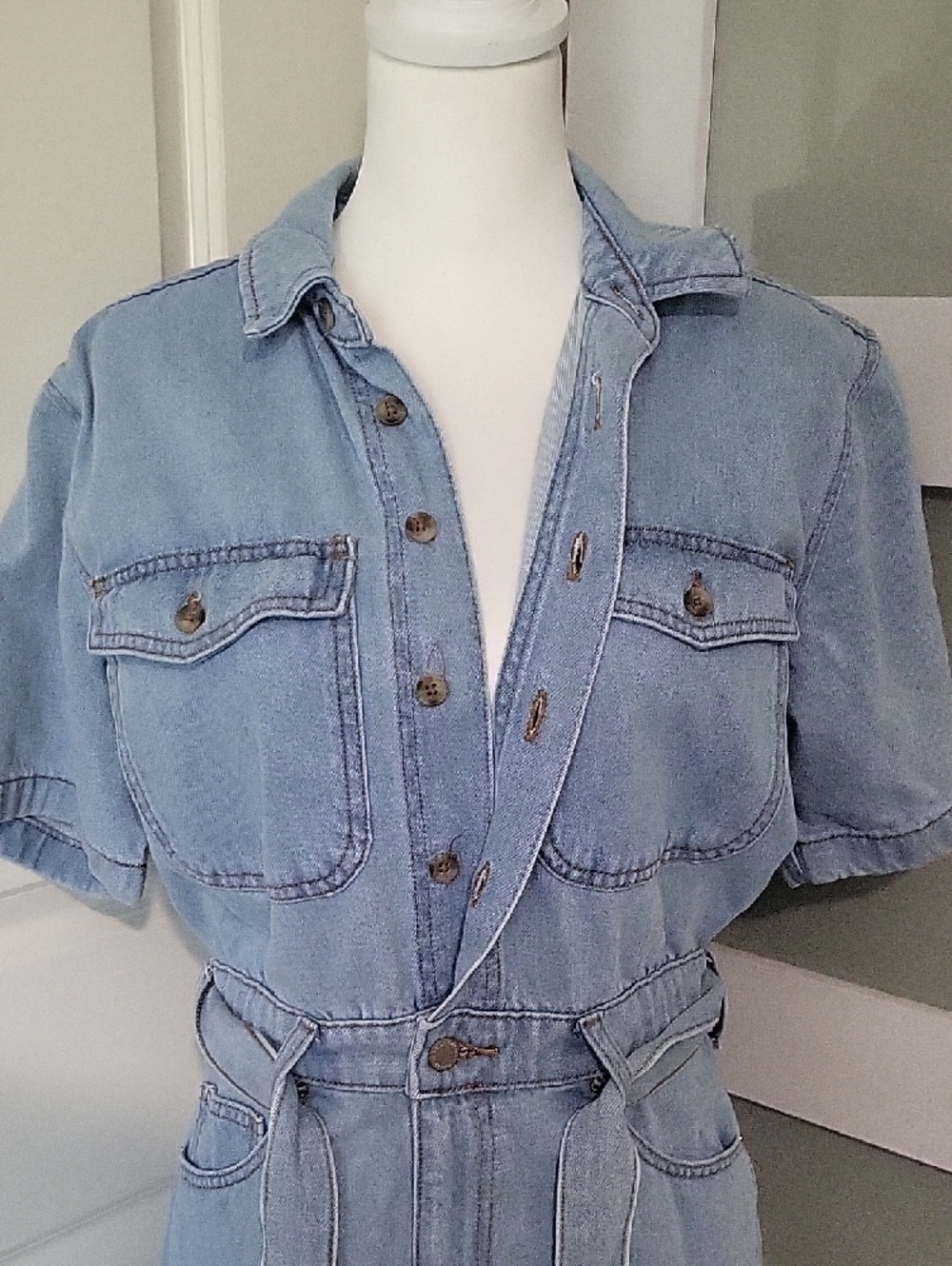 Universal Thread Women’s Denim Romper Size 6 – Light Wash Tie Waist - Picture 9 of 12